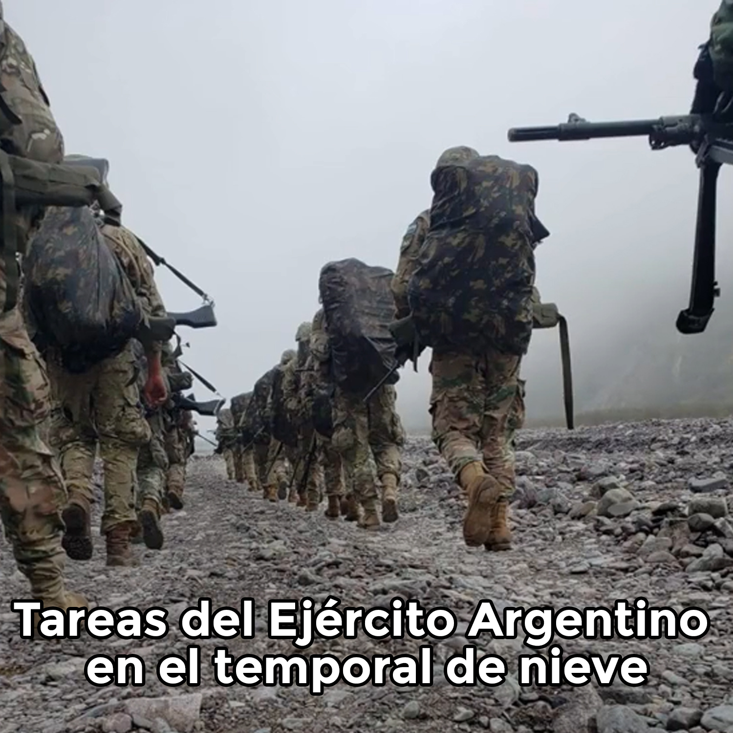 Tareas del Ejército Argentino durante el temporal de nieve. 